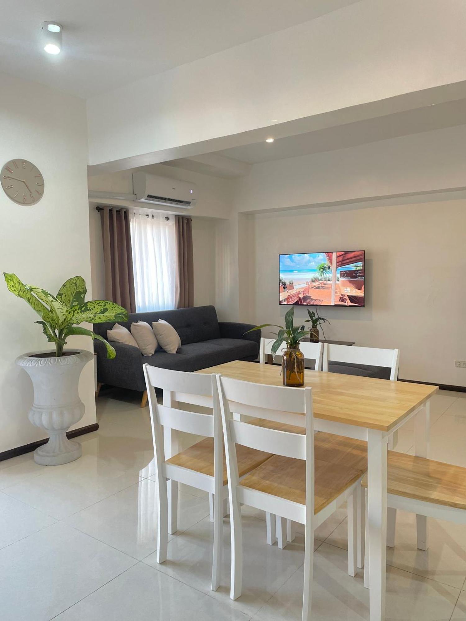 The Penthouse Suite Lapu-Lapu City Eksteriør billede